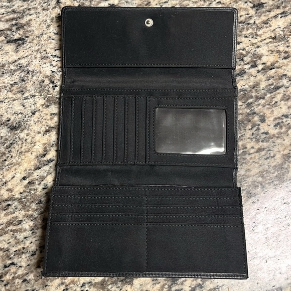 Kenneth Cole Reaction Black Leather Clutch - Picture 2 of 12